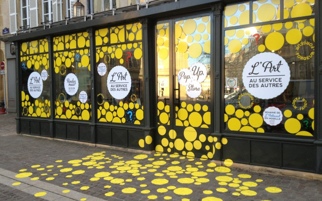 Pourquoi soigner la vitrine de votre commerce est essentiel ?