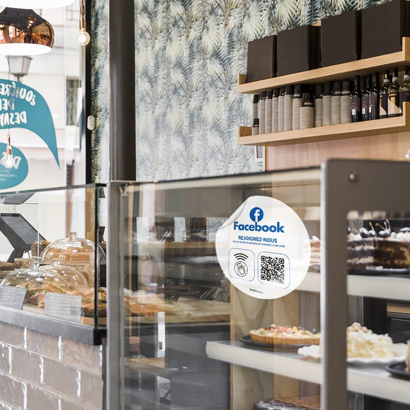 autocollant_qrcode_NFC_facebook_variante_04_Vitrine_restaurant