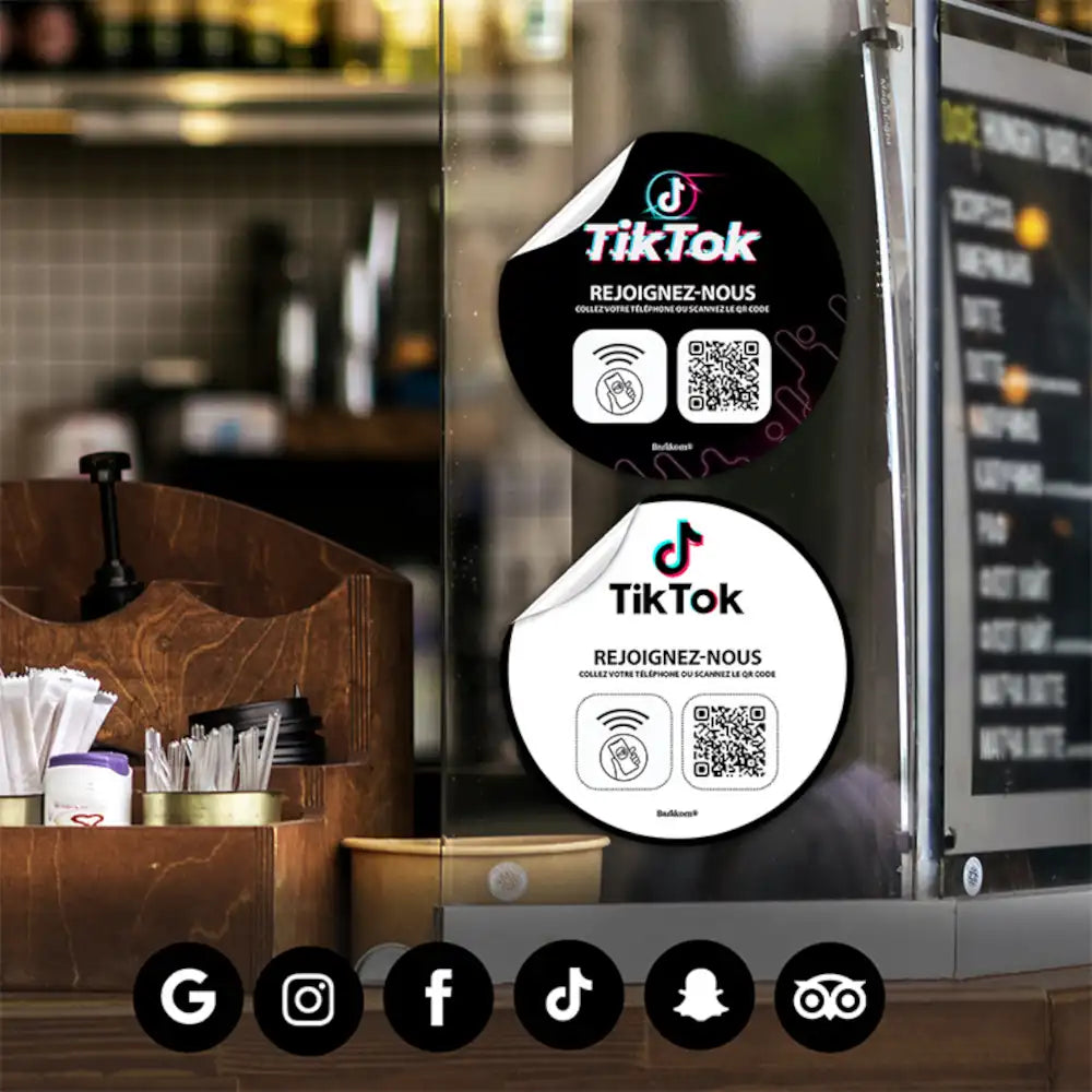 autocollant_qrcode_NFC_tiktok_variante_01_Vitrine_restaurant